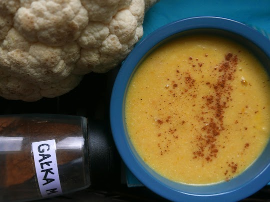 Kremowa zupa kalafiorowo serowa