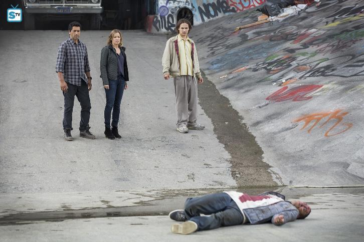 Fear the Walking Dead - Pilot - Review: "Destined for Greatness"