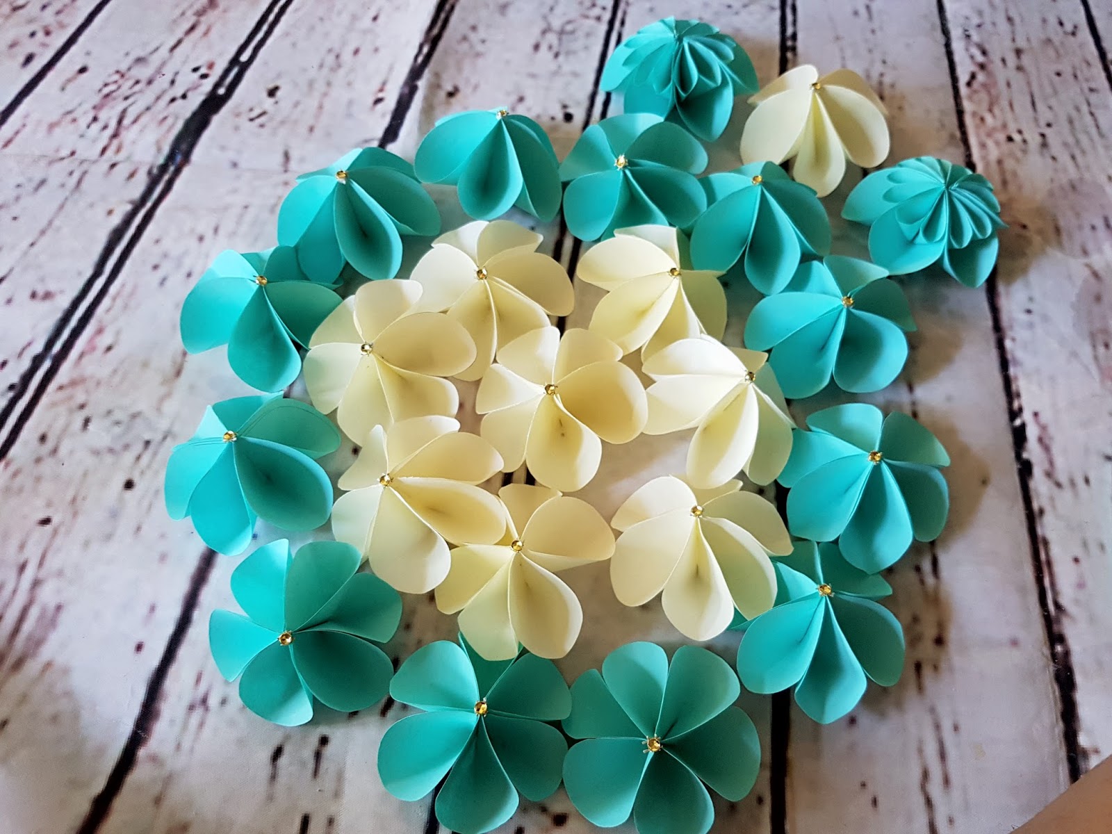 DIY Paper Flower Christmas Wreath Aaichi Savali