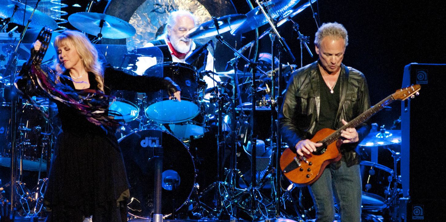 Fleetwood Mac News: Lindsey Buckingham says a love-fest vibe has
