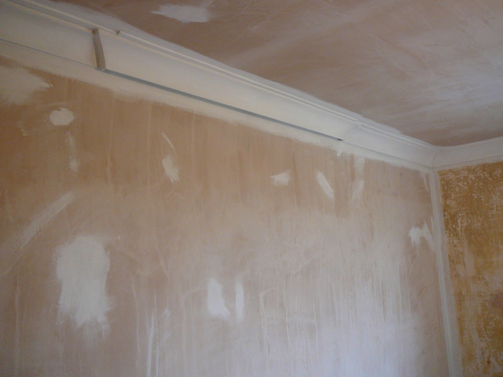 Dae It Yersel Living Room Feature Light & Coving