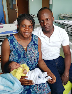 Hijo de Haitiano nace en Hospital de Lautaro a Días de la navidad, fue varoncito saludable y se llamará Elías . Felicidades!!!! 