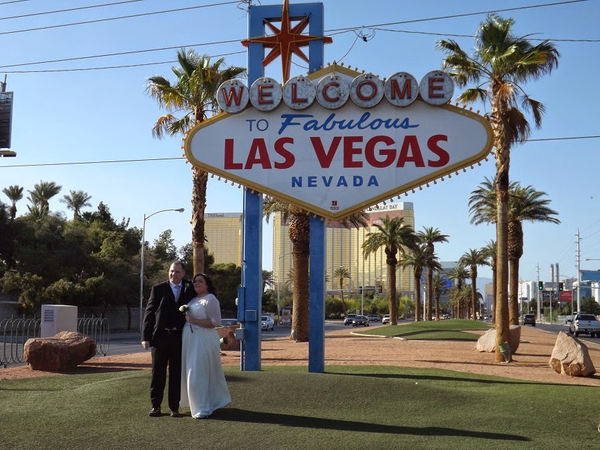 My Vegas Tip Sheet Photo Op at the Vegas Sign
