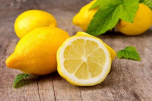 Menghilangkan Uban Rambut Dengan Lemon