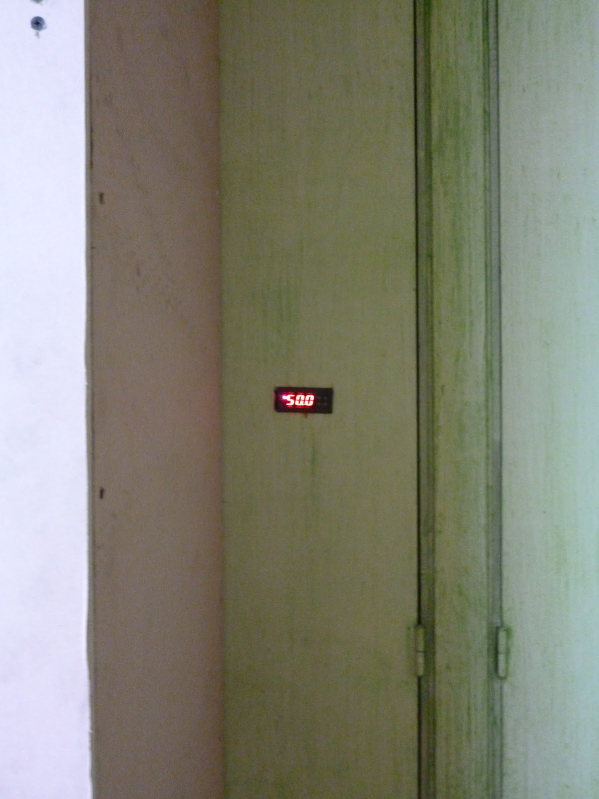 CALEFACCIÓN POR AIRE CALENTADO CON ESTUFA LEÑA O CASCARA