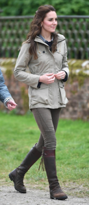 Veste Troy London / pantalon Zara / bottes Penelope Chilvers