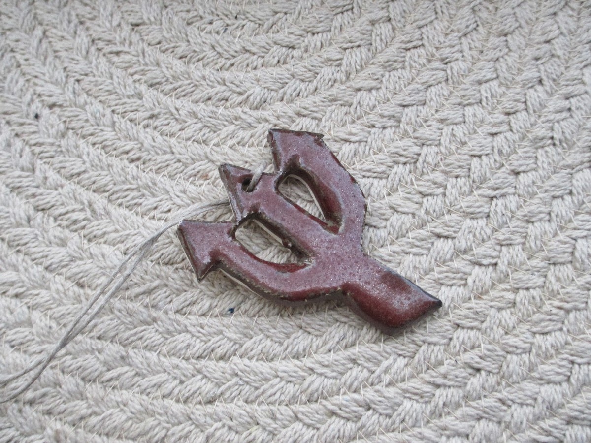 Knuckledragging Runner My new pitchfork tattoo and other random things