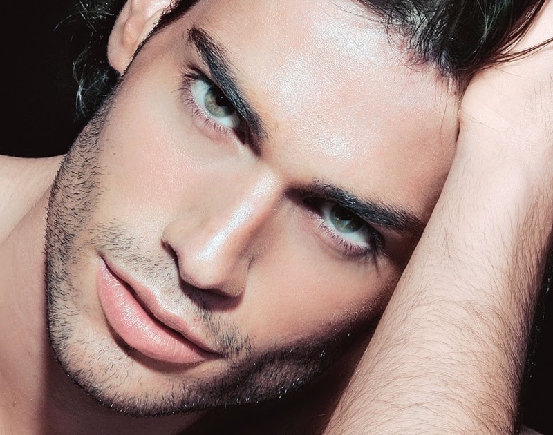 костас мартакис. армяне с голубыми глазами. чистокровные армяне. красивый брюнет мужчина с зелеными глазами. тони махфуд.