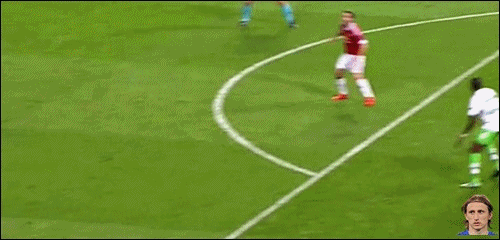 후안 마타 환상적인 힐패스.gif | 인스티즈