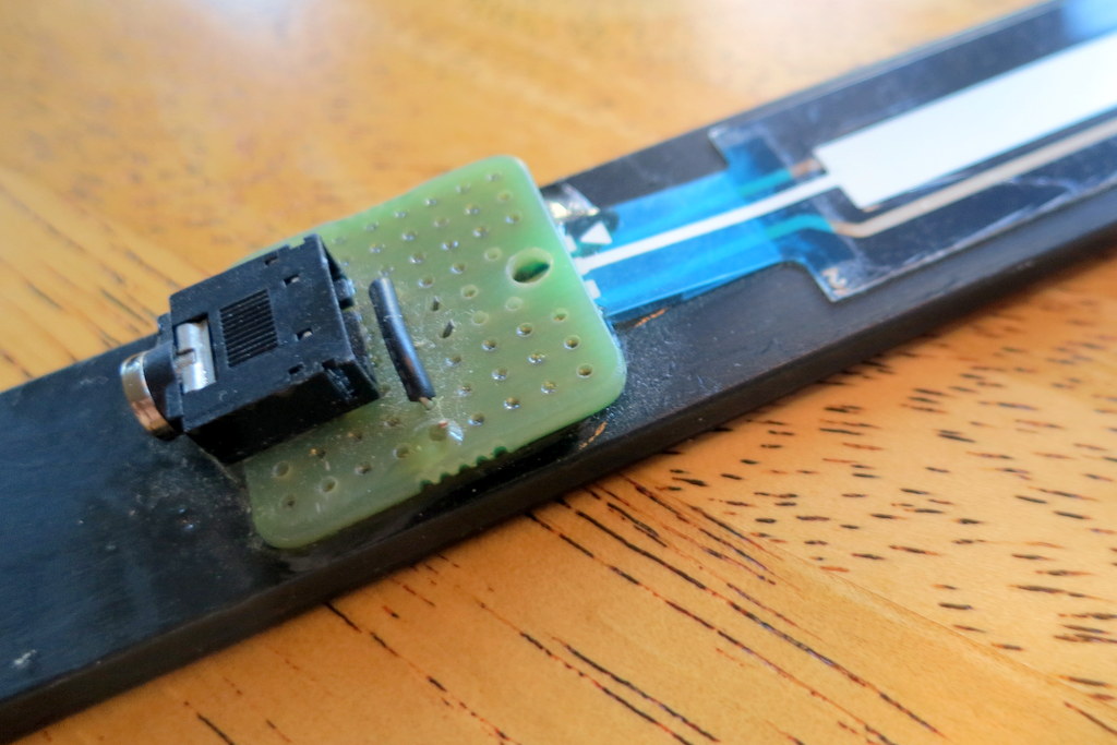 Synth Hacker DIY MIDI Ribbon Controller