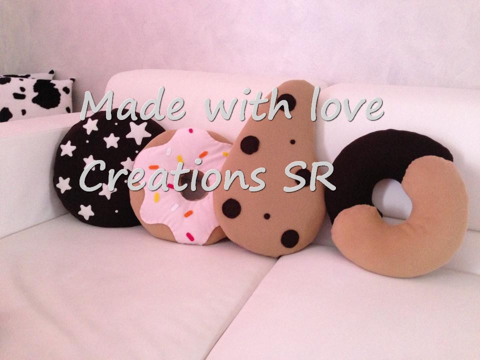 Made with love Creations SR VENDITA Cuscini Biscotto jpg (960x720)