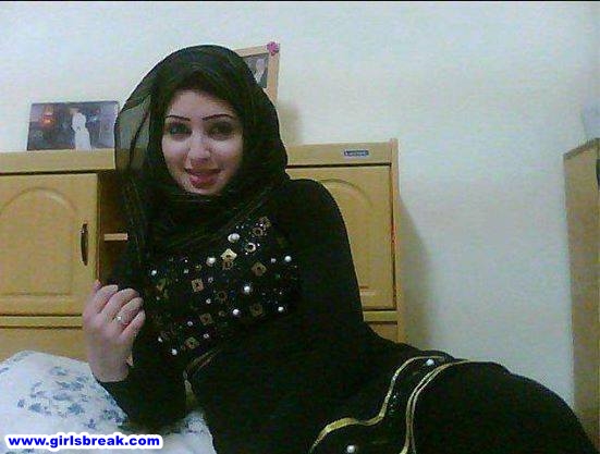 Arabic Girls in Arab styles pictures www.igvv.blogspot.com