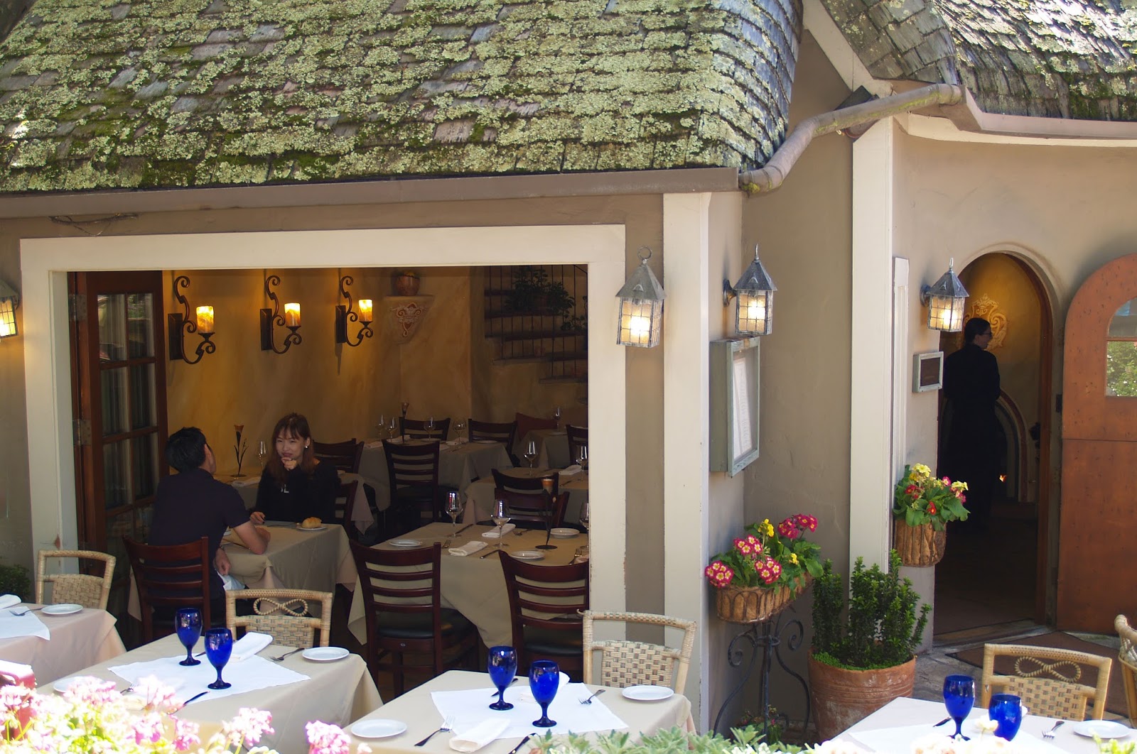 15 Best Dog Friendly Restaurants in CarmelbytheSea