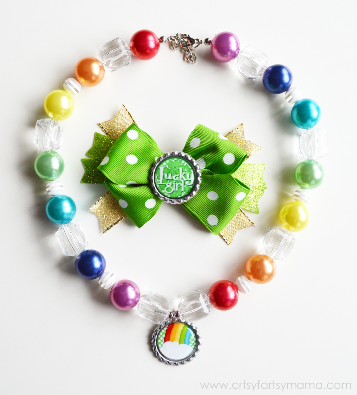 St. Patrick's Day Bottle Cap Necklace and Hair Bow Tutorial at artsyfartsymama.com