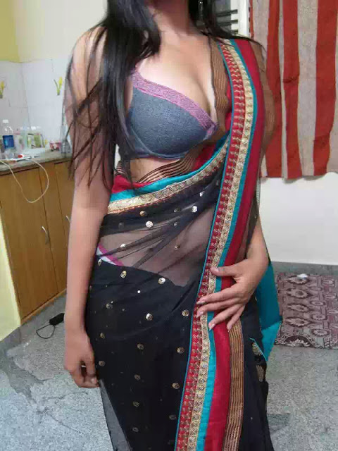 Hot Desi Aunty Actress Girls Images Sex Pics Married Aunty Hot Saree And Blouse