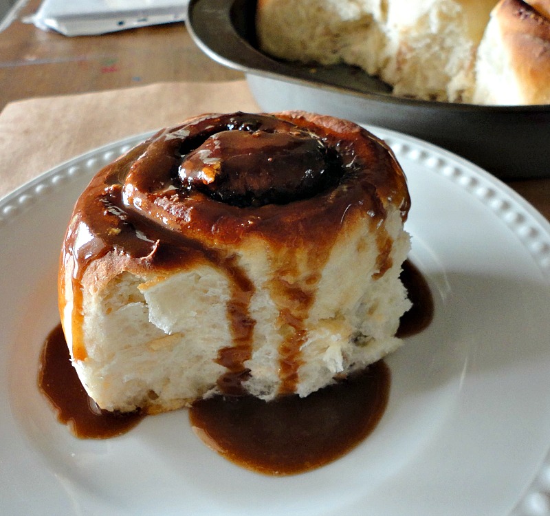 oat cinnamon sticky toffee buns bonheur cuisine