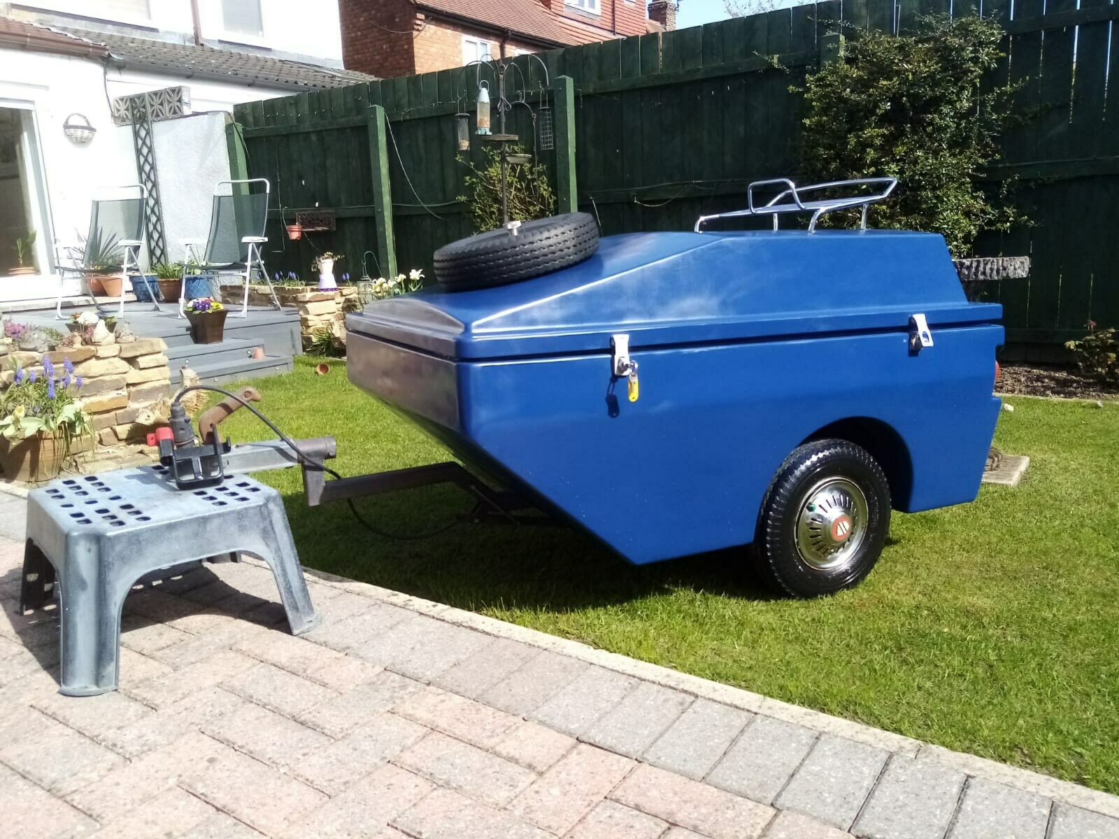 MOTORCYCLE CAMPING TRAILER THIRDLY