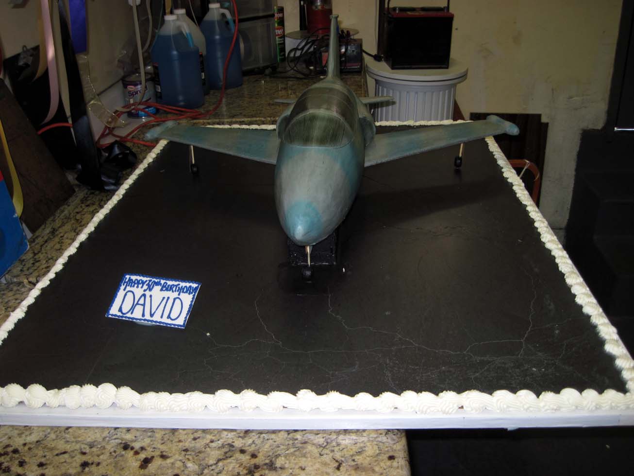 Hansen's Cakes It's always fun here at Hansen's Cakes!