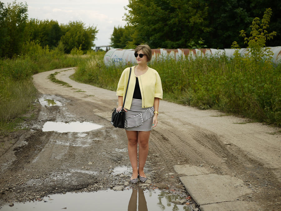 Paski z piankową kurtką