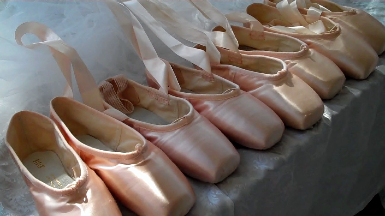 Dear Ones Healing Ministry: "Ballet Pointe Shoes: Line Them Up-FREE