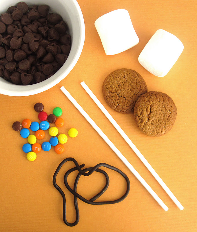 Marshmallow Cookie Pilgrim Hat Pops The Lindsay Ann