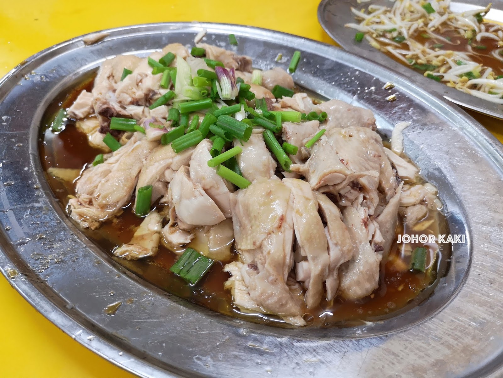 Cowan Street Ayam Tauge and Koitiau. Popular Ipoh Chicken & Bean