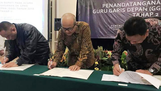  Gubernur Olly Dondokambey Teken SK CPNS GGD Sulut di Jakarta