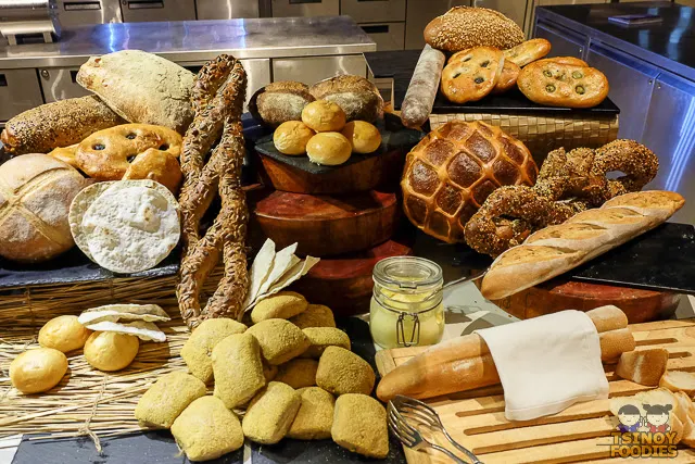 bread station