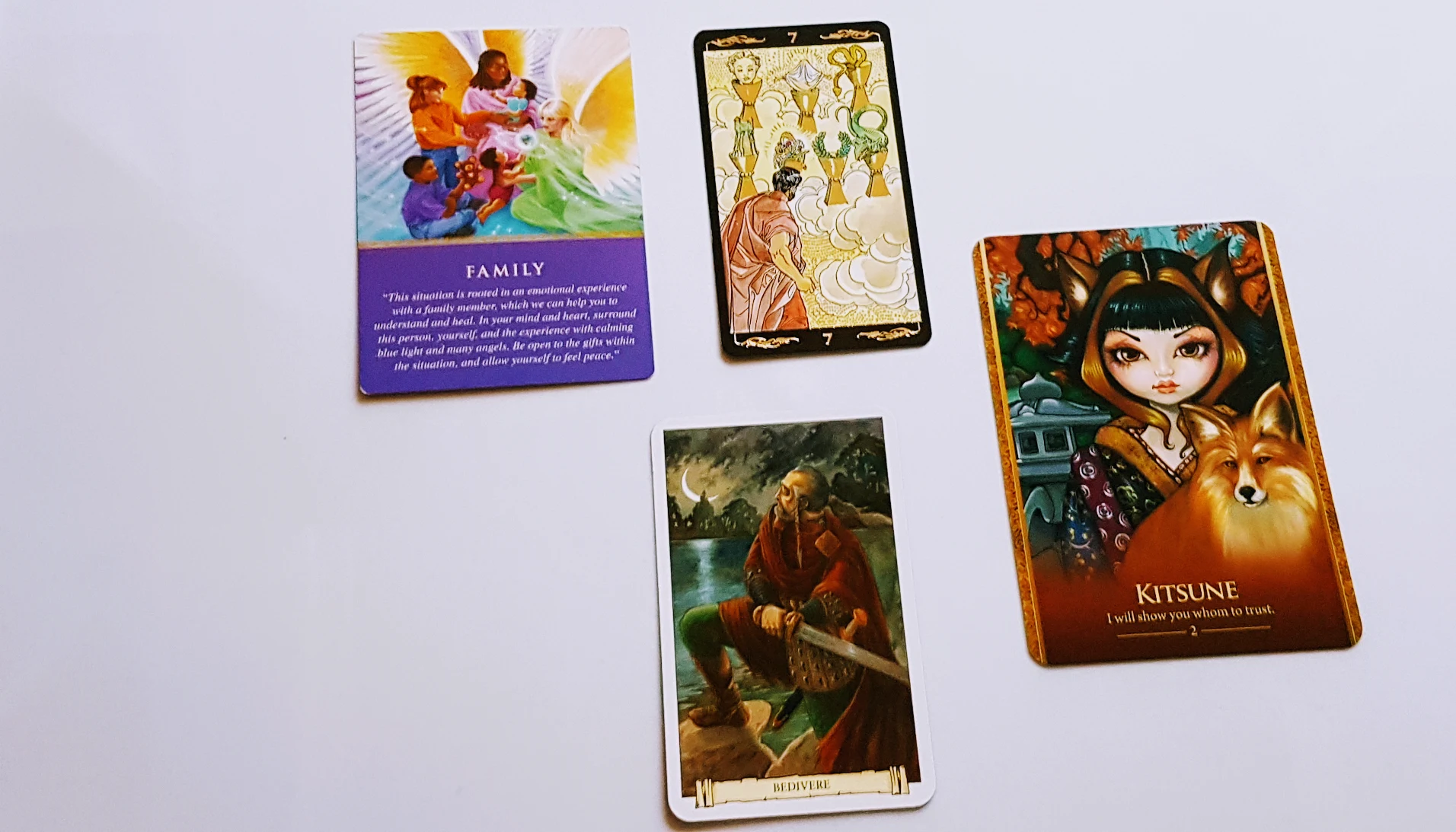 Weekly Card Reading :13-19 MarchWeekly Card Reading :13-19 March / The Camelot Oracle- Oracle of Shapeshifters - Daily Guidance From Your Angels - Golden Universal Tarot - 