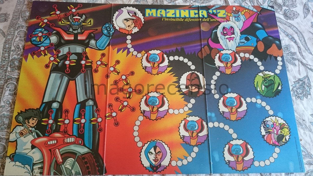 Ma le domande non finiscono qui perch¨ nel regolamento i signori della Mattel oltre ad aver preso immagini a caso per la plancia dimostrano ampiamente di