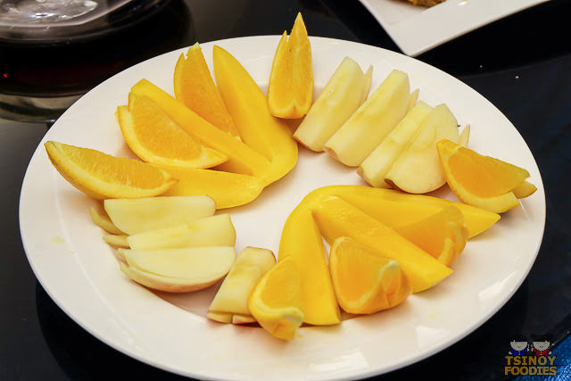 mixed fruit platter