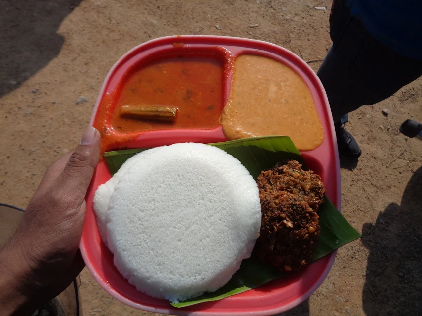 Breakfast stop on Mysore Road