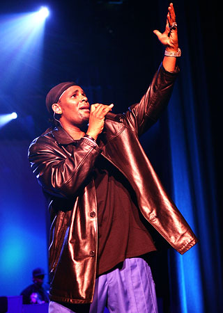 [18_rkelly_lgl.jpg]