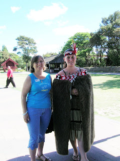 Maorí, Reserva de Whakarewarewa, Rotorua, Nueva Zelanda, vuelta al mundo, round the world, La vuelta al mundo de Asun y Ricardo