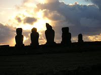 Plataforma Tahari, moais, Isla de Pascua, Easter Island, vuelta al mundo, round the world, La vuelta al mundo de Asun y Ricardo