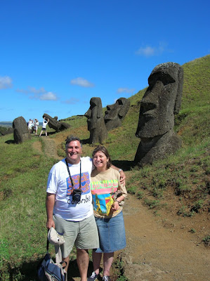 Rano Raraku, Isla de Pascua, Easter Island, vuelta al mundo, round the world, La vuelta al mundo de Asun y Ricardo