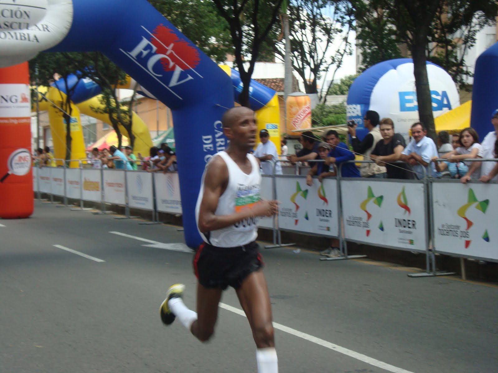 ATLETISMO SANTANDEREANO AL DIA RESULTADOS I/4 DE MARATON CIUDAD DE