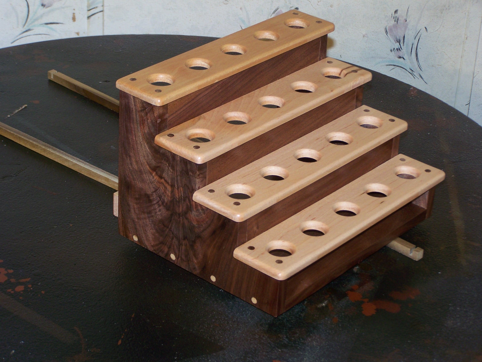 In The Shop Notes: Stopper Rack - Done!