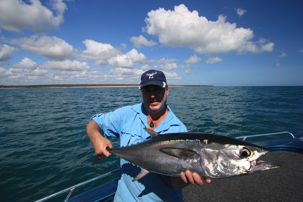 Weipa Sports Fishing Bait ball plus