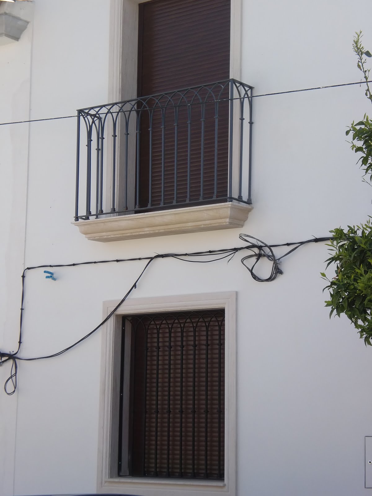 InoxidablesyForja Ventanas y balcon de diseño gotico