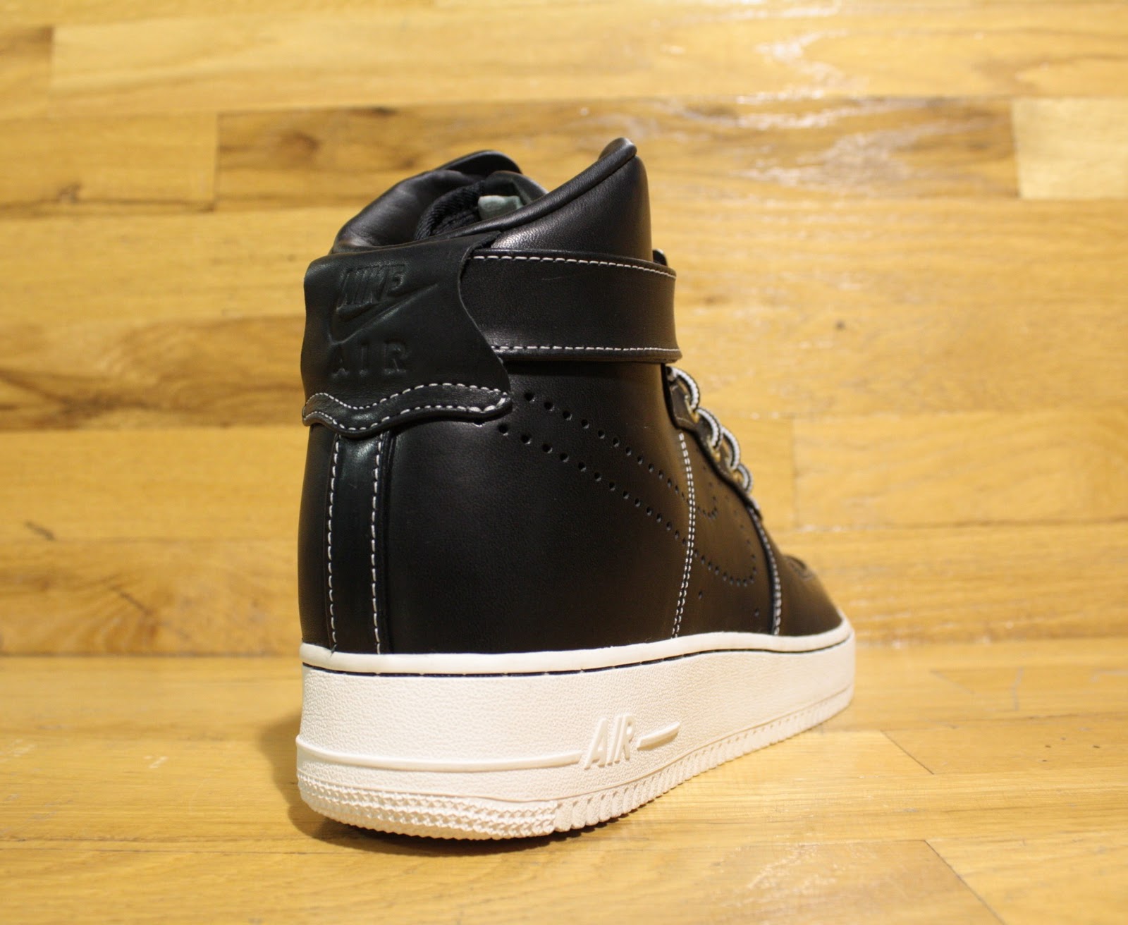 nike air force boot black