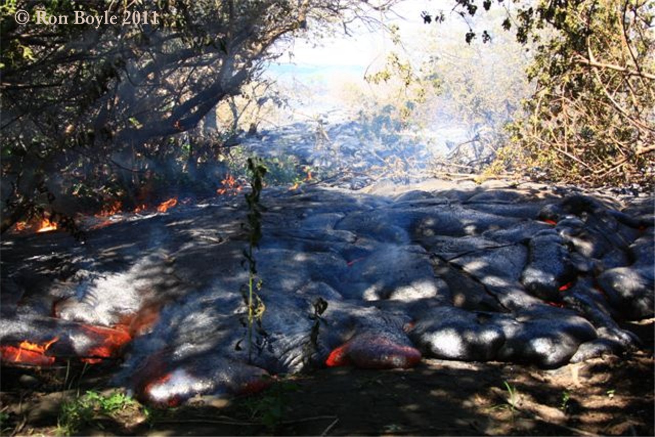 HAWAIIAN LAVA DAILY Three active lava zones