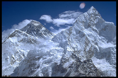 [Mount-Everest-and-Nuptse-travellertheworld-best-picture-gallery.jpg]