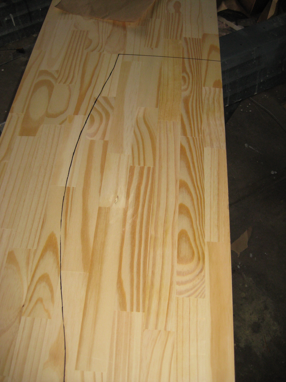 Roomscapes Decorative Arts: Building a cornice