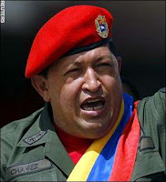 O ditador Hugo Chávez agora quer empréstimo do BNDES