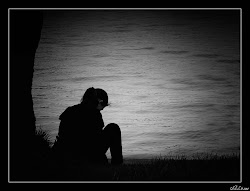 lonely person sad alone wallpapers room sadness alb lumea negru si loneliness lonley darkness loneliest depression someone rain