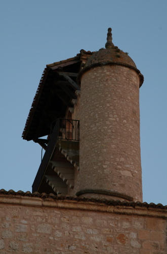 [Alarcón+Torre+lat.jpg]