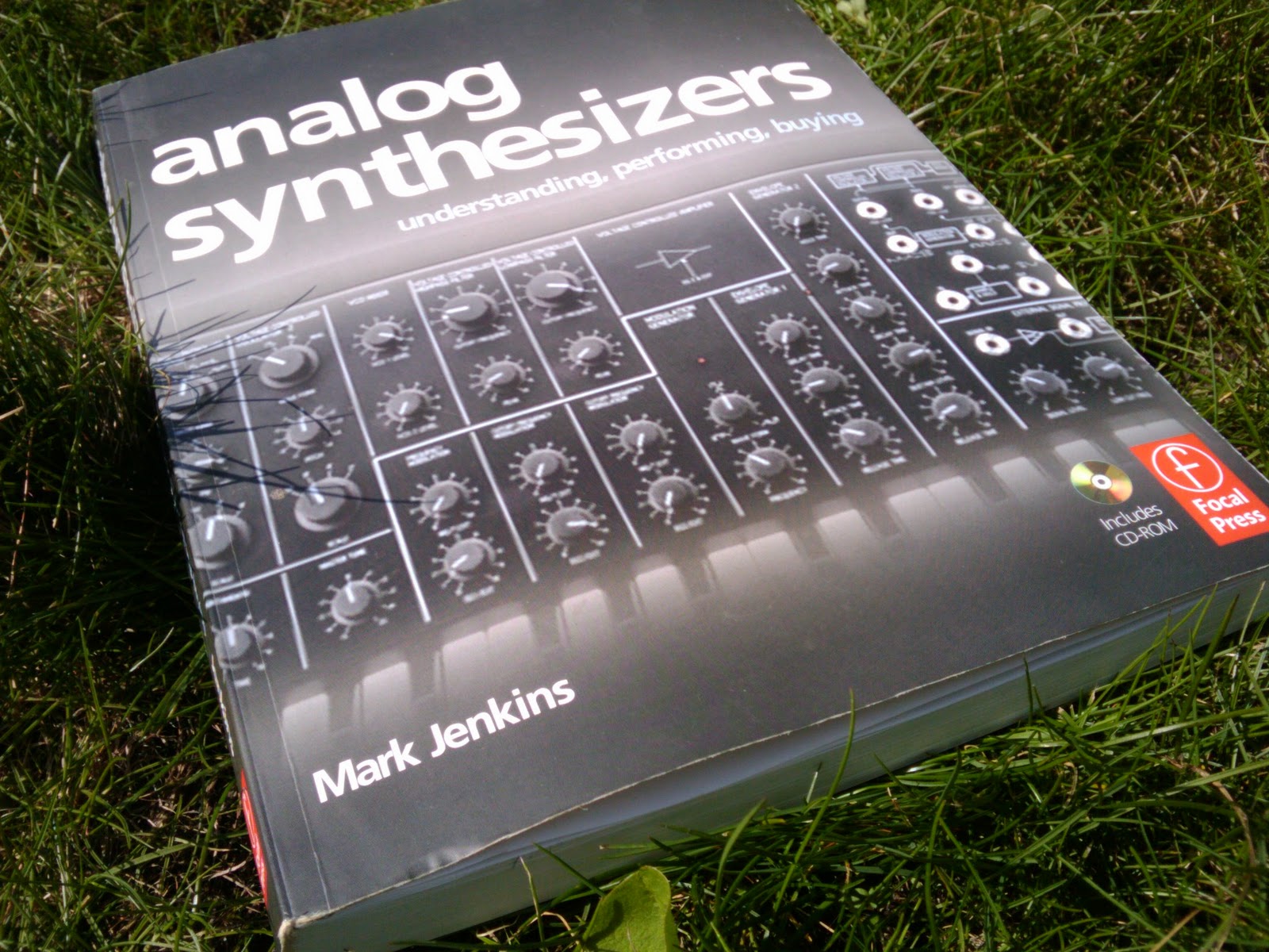 Booktip I Analog Synthesizers by Mark Jenkins