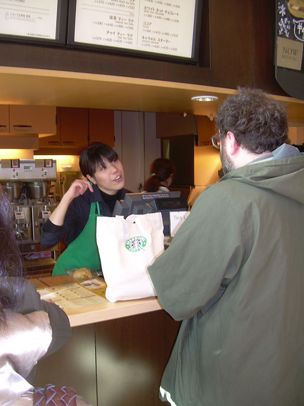 [25buying-fukubukuro.jpg]