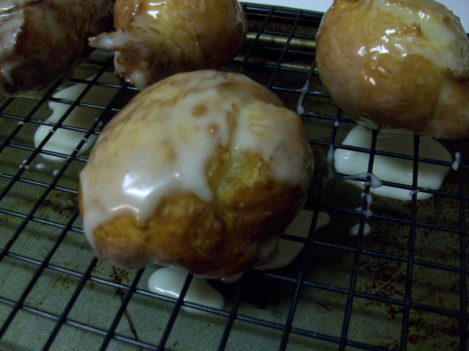 Pretend Chef Maple Glazed Sour Cream Doughnut Holes